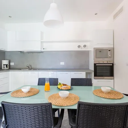 Stella Cadente Serranova